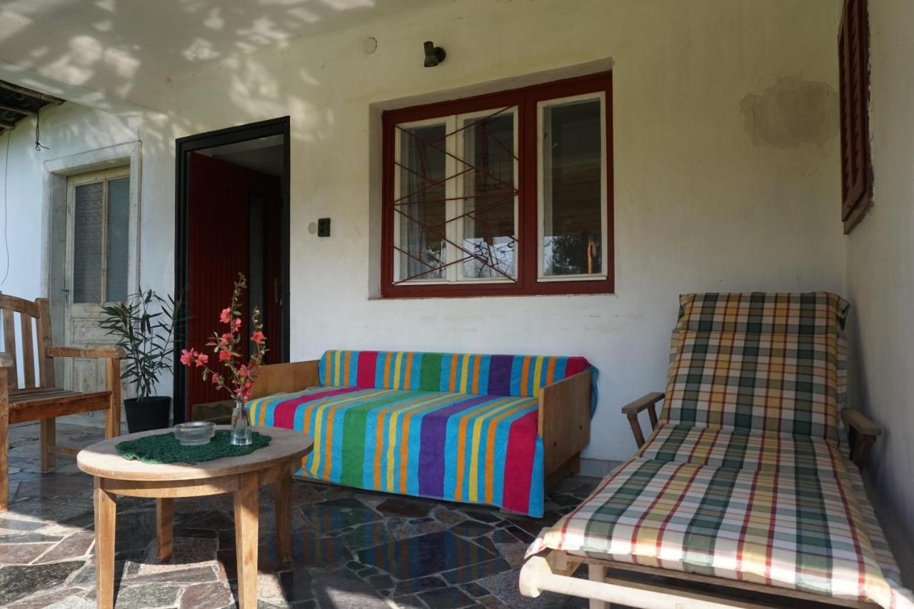 Holidays Hongarije Igal Exterior foto